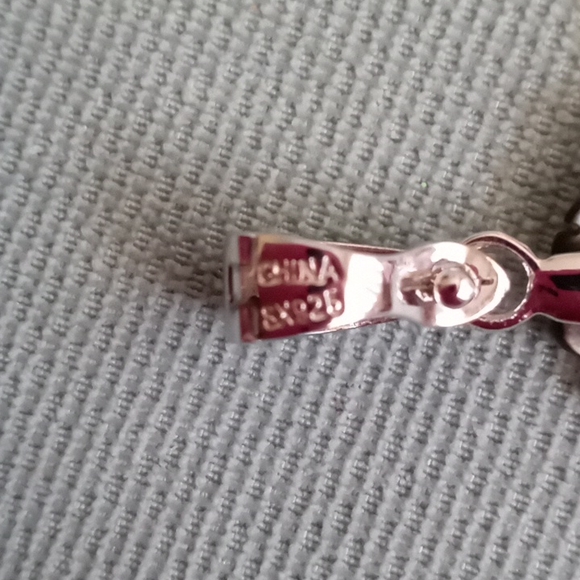 PEACOCK MOTHER OF PEARL FLORAL PENDANT - Picture 5 of 7